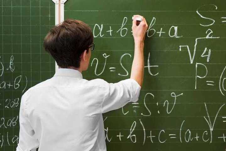 В Тамбовской области зафиксировали нехватку  учителей  математики