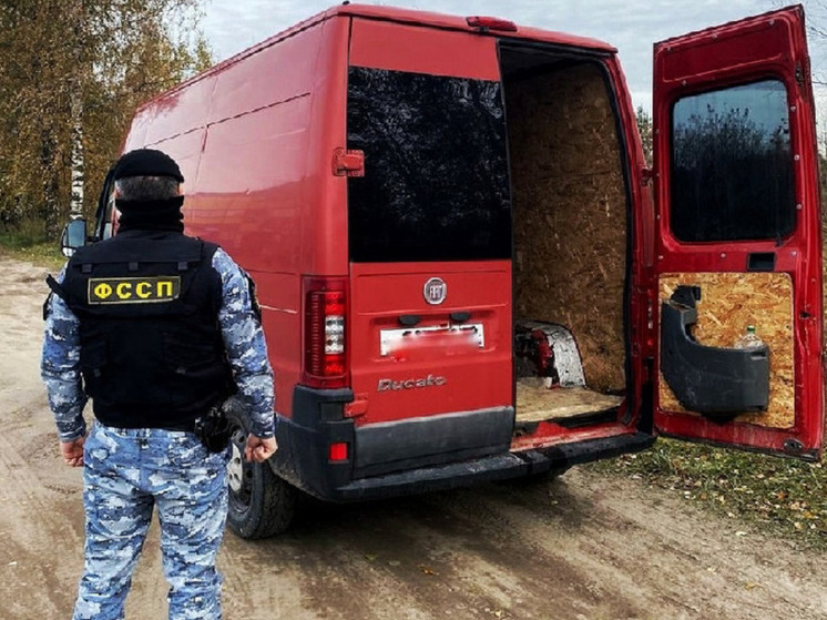 Автомобиль псковича арестовали за долги и продали на аукционе