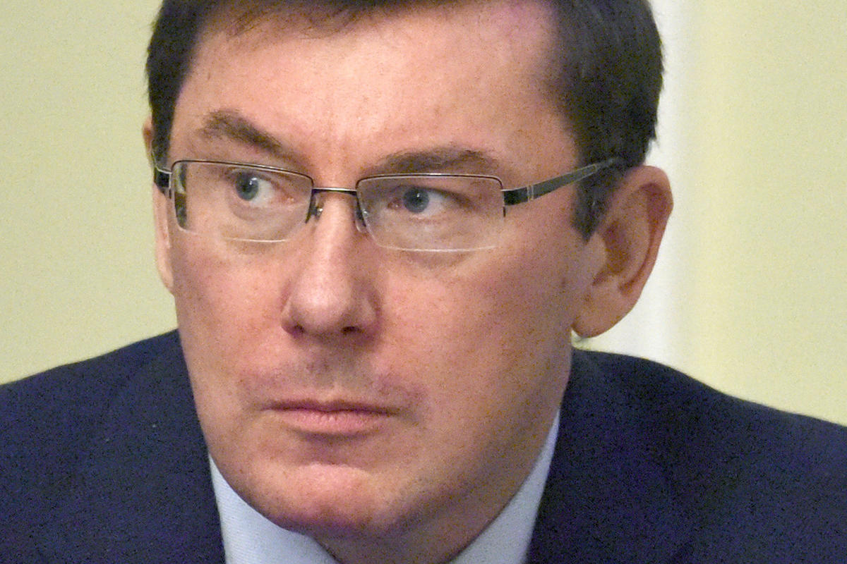 Экс-глава МВД Украины Луценко обвинил Зеленского в единоличном управлении страной