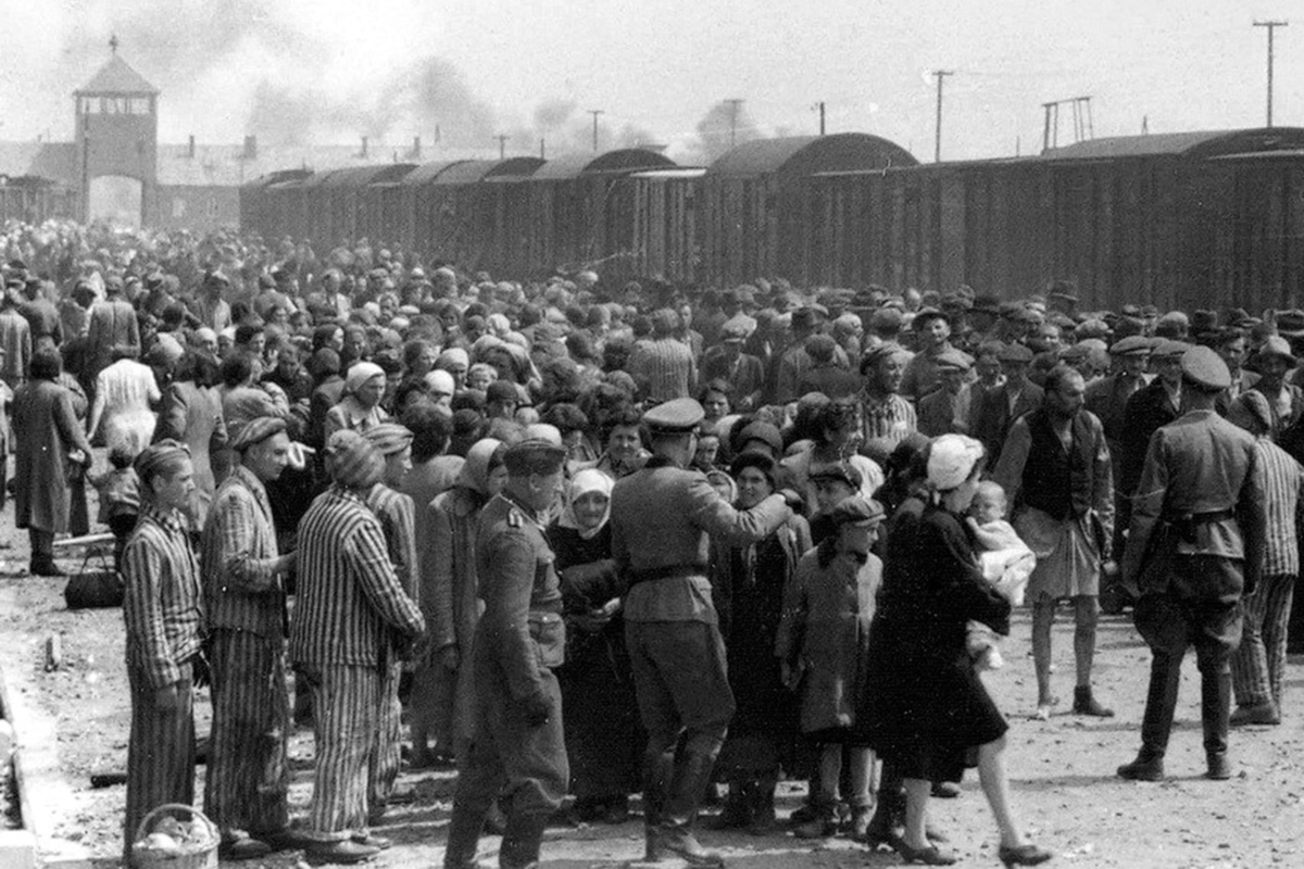 Pedagogical lessons from the Holocaust: how the infection of anti-Semitism penetrates people's souls