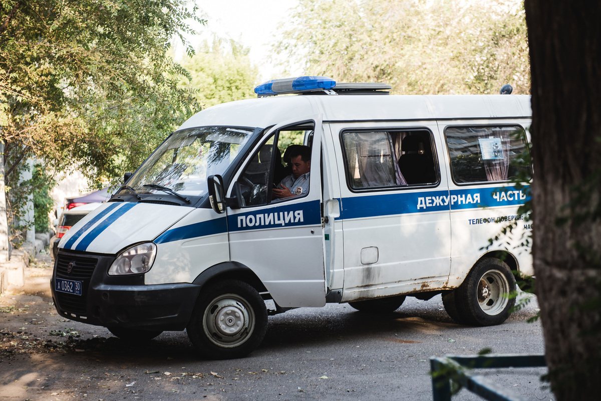 В Астрахани сотрудник полиции подозревается в служебных подлогах