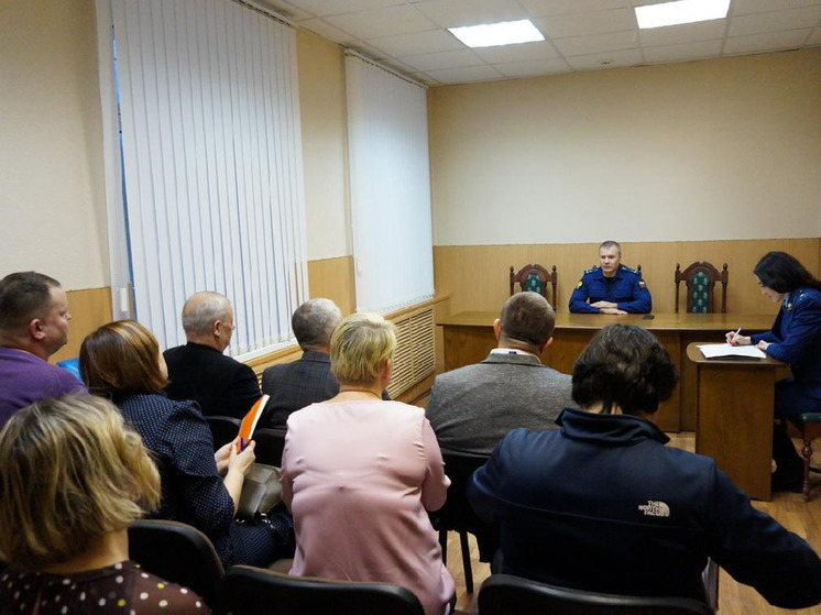 Прокурор Ивановской области обсудил с жителями Шуи вопросы строительства мусорного полигона
