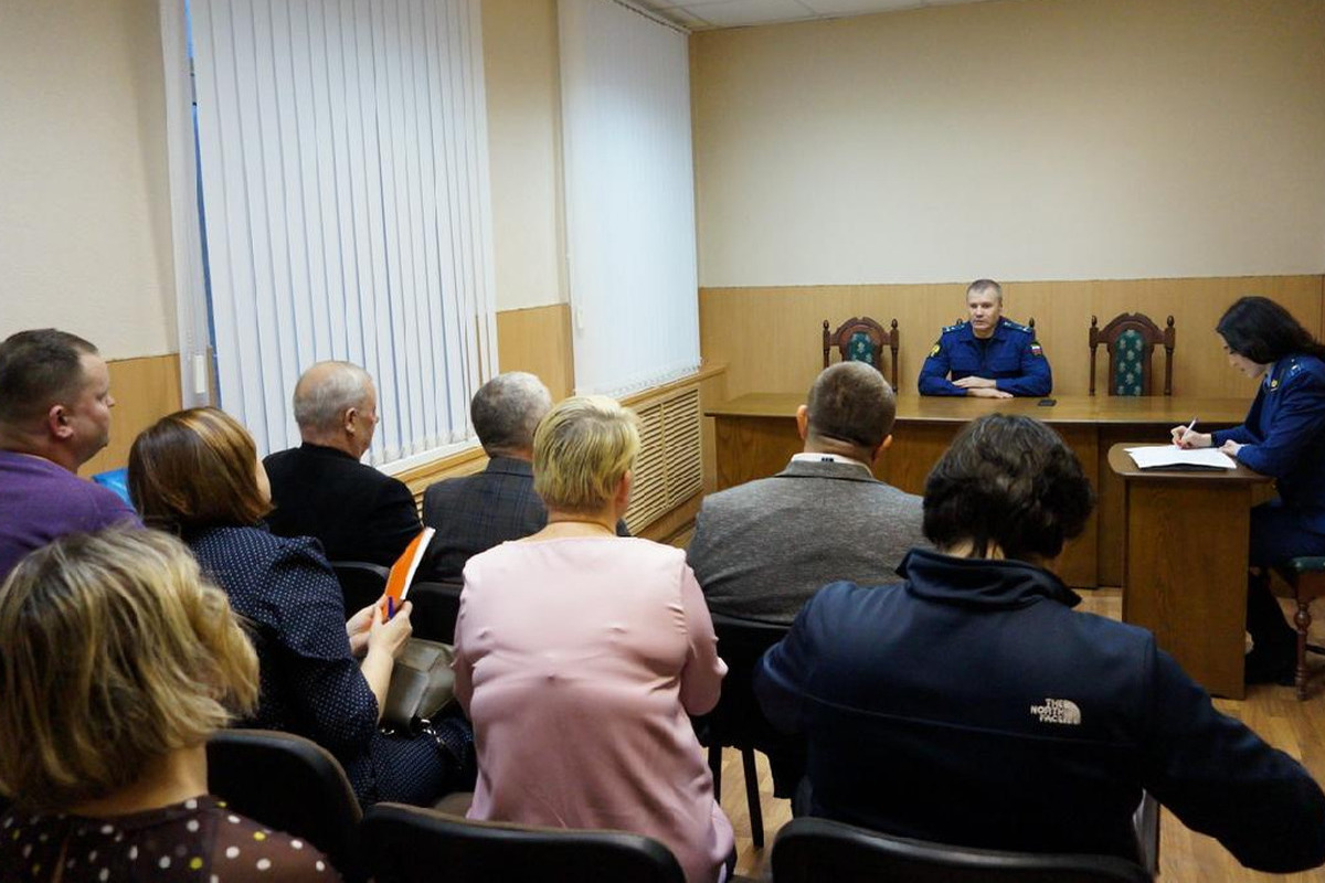 Прокурор Ивановской области обсудил с жителями Шуи вопросы строительства мусорного полигона