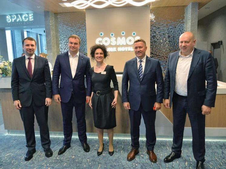 Олигарх Владимир Евтушенков не приехал открывать COSMOS в Омске
