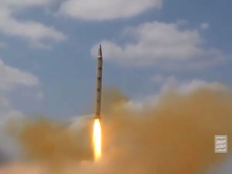  Йеменские повстанцы показали видео запуска ракеты по Израилю