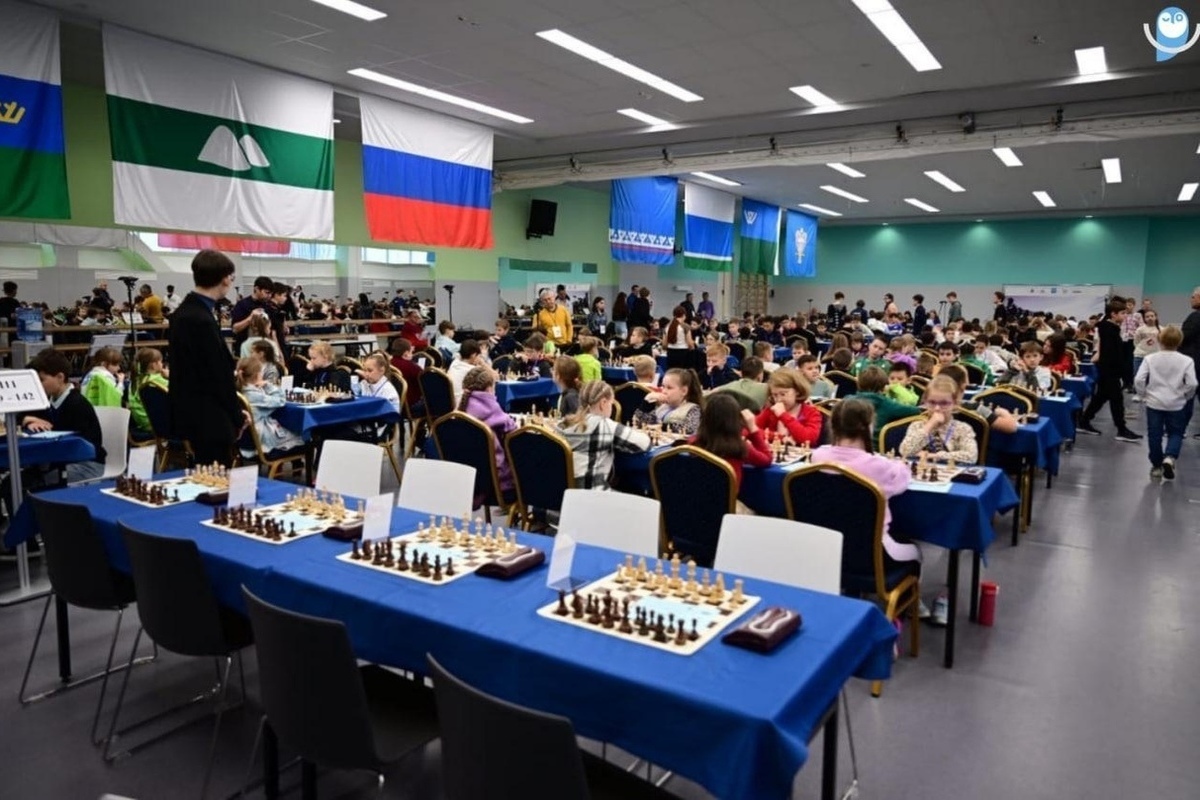 В Новом Уренгое стартовало первенство Урала по шахматам
