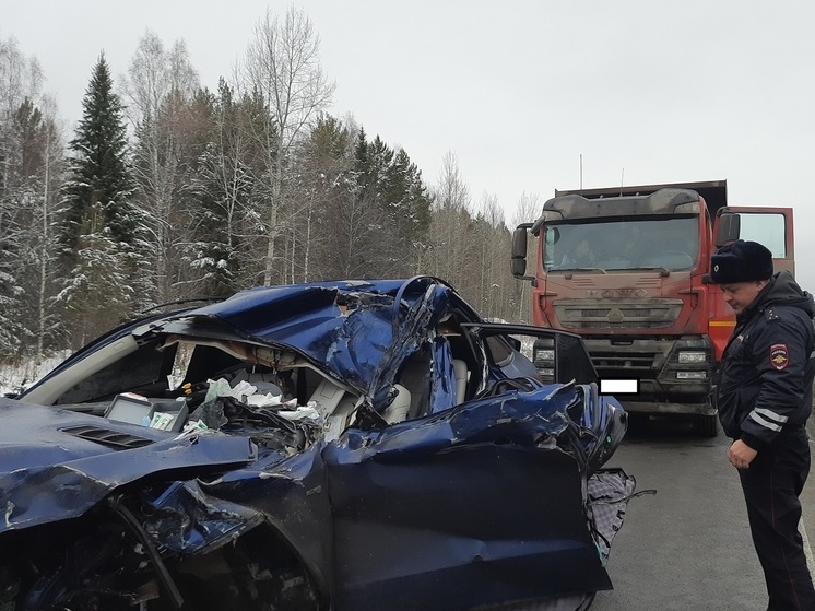 Водитель и беременная женщина пострадали в ДТП на трассе Пермь – Екатеринбург