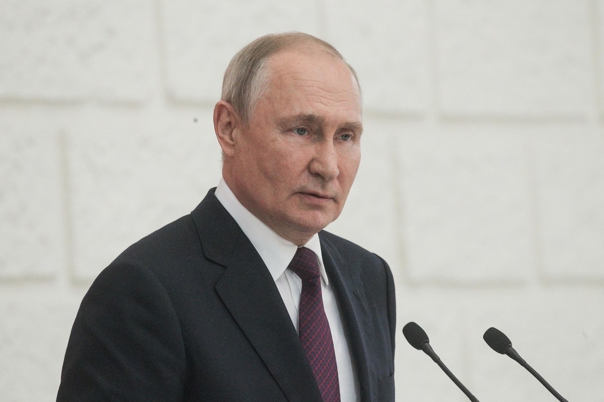 Путин оценил пользу обязательной продажи валютной выручки для стабилизации курса рубля