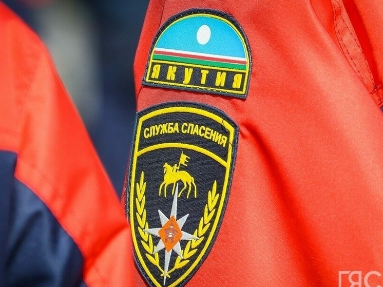 В Якутии спасатели на реке Колыме обнаружили  утонувший снегоход