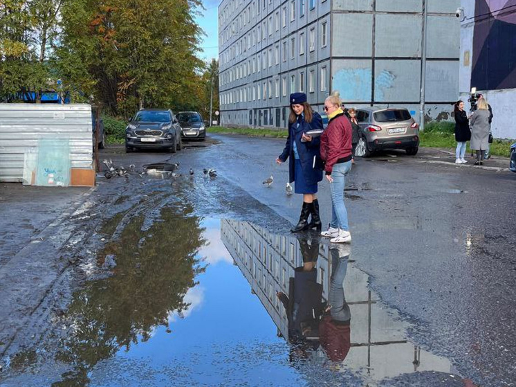 В Мурманске будет организован отвод сточных вод, затопляющих дворы домов