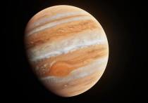 Астроном Ярослав Турилов заявил, что 3 ноября жители России смогут увидеть невооруженным глазом необычное астрономическое событие - противостояние Юпитера 