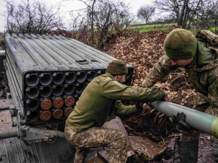Defence One: Украина втридорога покупает снаряды советской разработки у партнеров