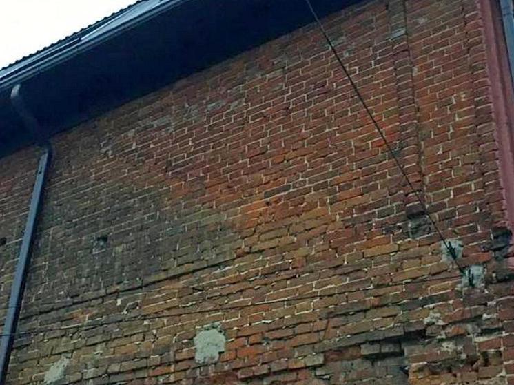 В Воронежской области суд обязал собственника восстановить пять исторических лавок