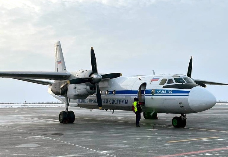 Самолеты уренгой новосибирск