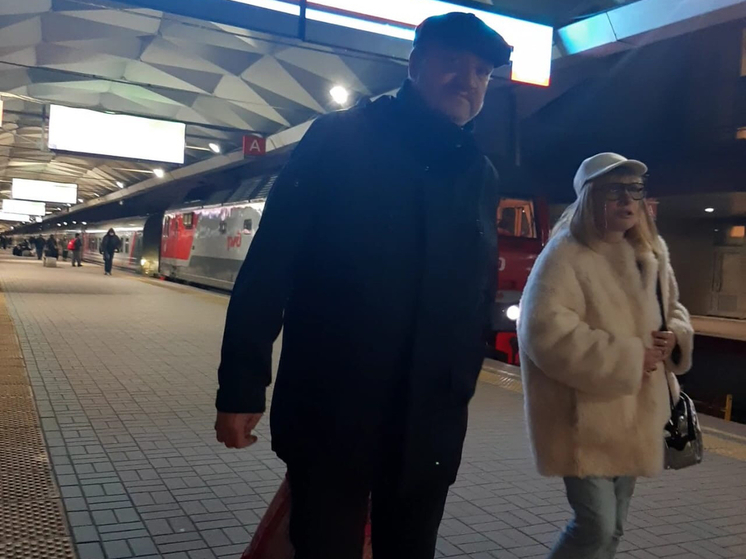 Алла Пугачева вернулась в Россию через Псков