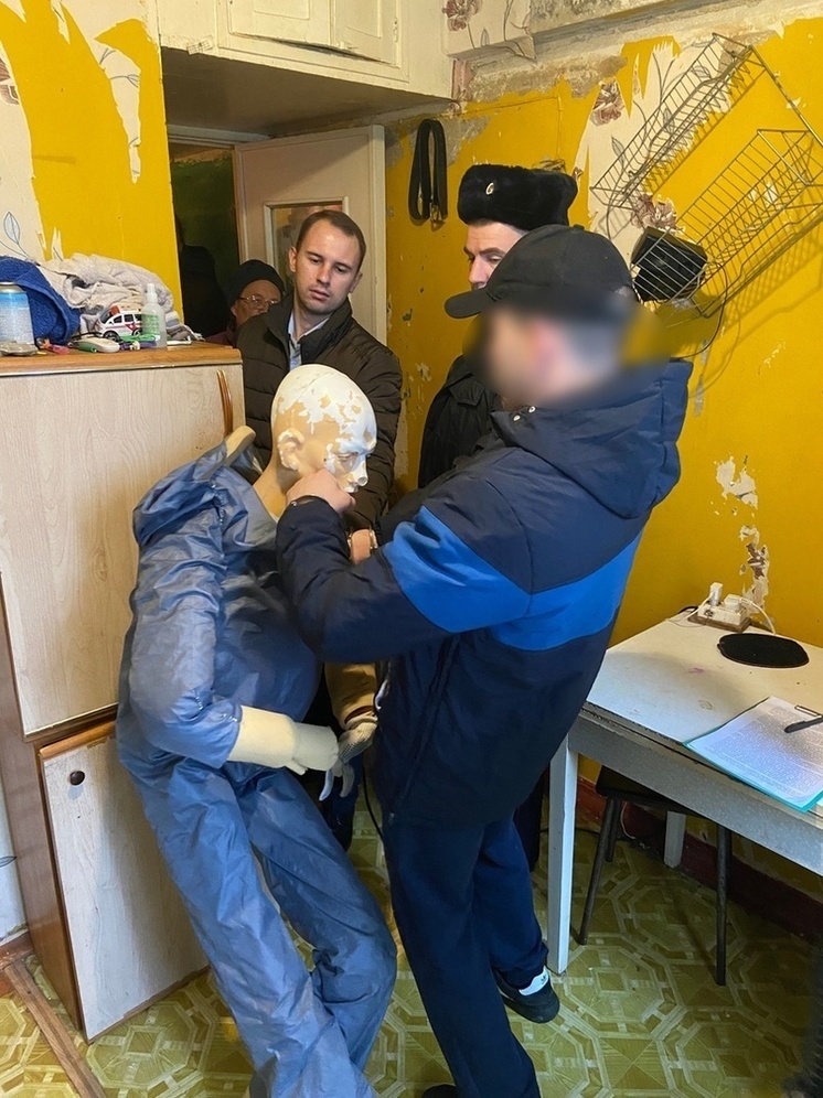 Во Мценске в квартире нашли мужчину с пробитой головой