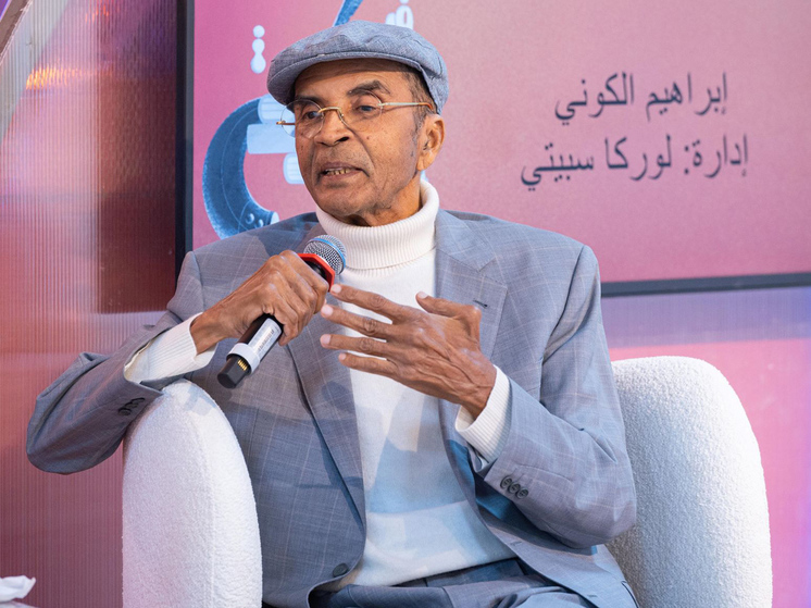 Родившийся в пустыне ливийский писатель Ибрагим Аль-Куни прожил в России до начала 90-х