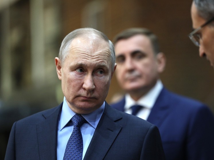 Политолог Мартынов объяснил включение Дюмина в список преемников Путина