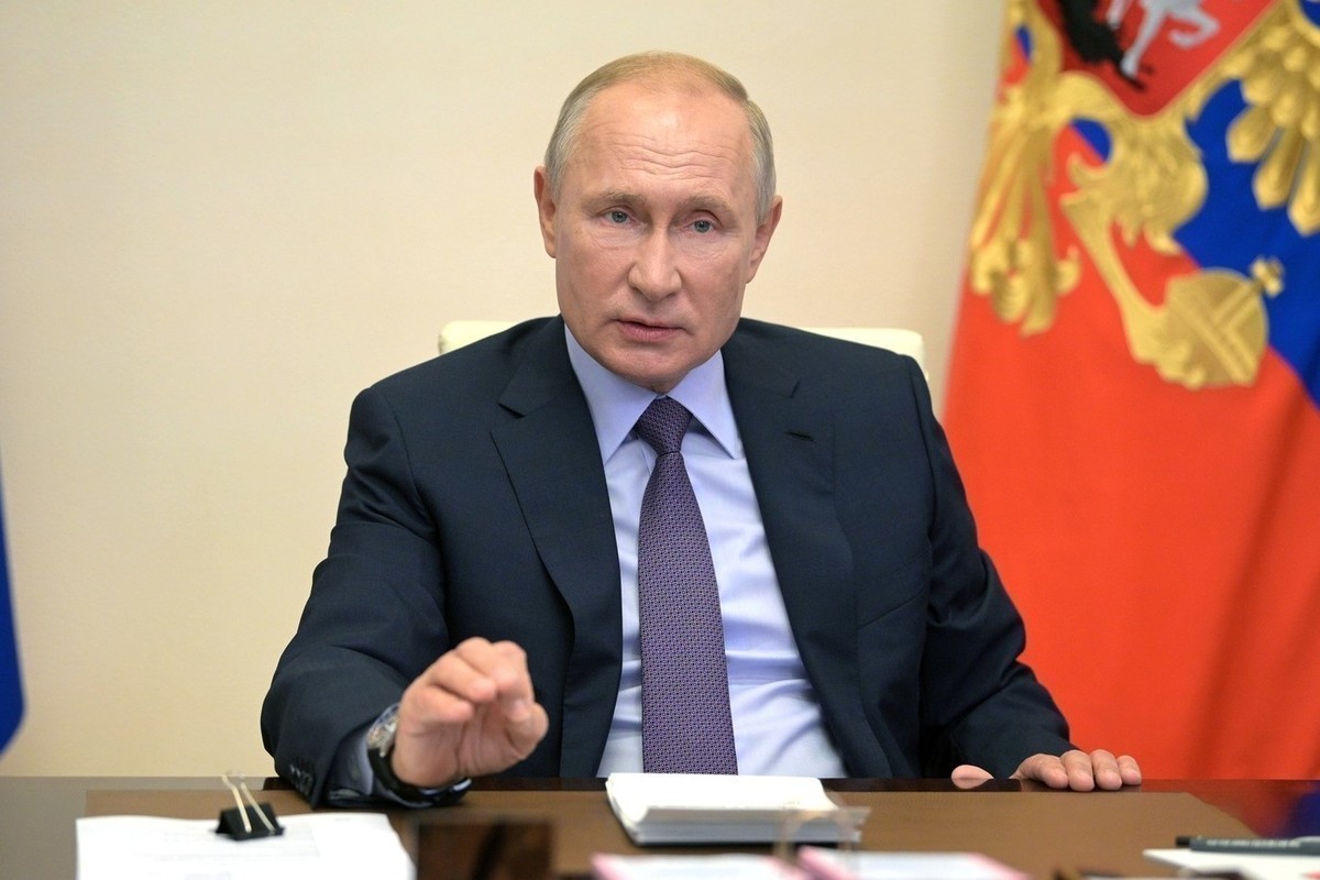 Путин назвал события в Махачкале попыткой раскачать Россию изнутри