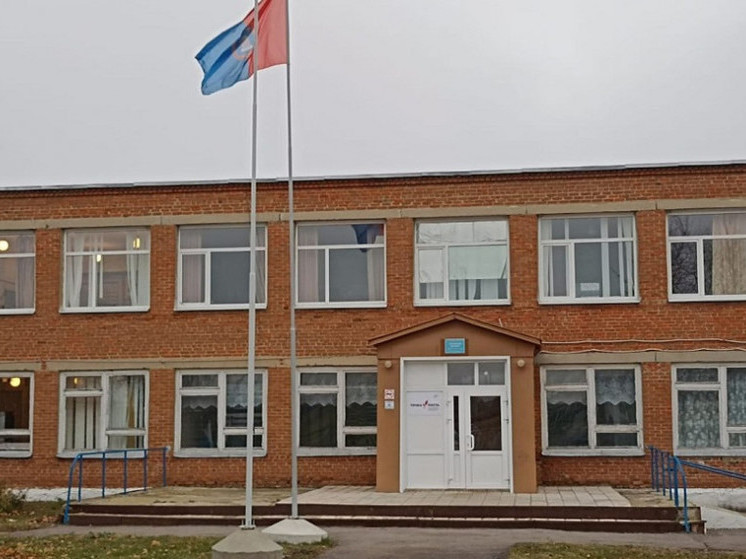 Прокуратура заставляет Пичаевскую администрацию починить крышу здания школы