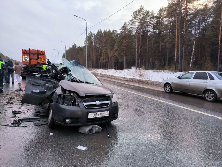 В Тюменской области произошла авария со смертельным исходом