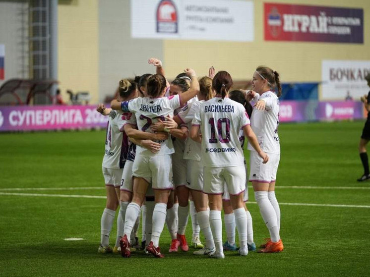  Женская футбольная команда «Енисей» из Красноярска разгромила «Рубин»
