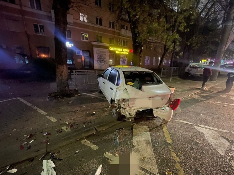 В Воронеже разыскивают водителя, скрывшегося с места массового ДТП