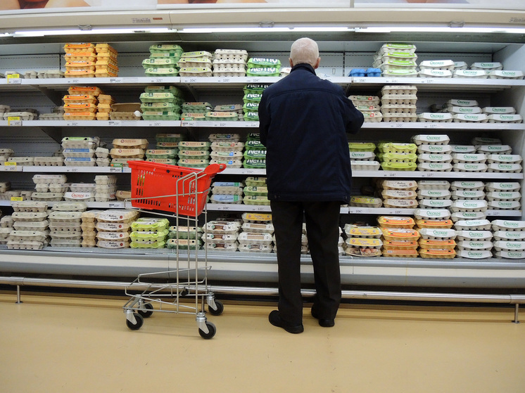 ЦБ: россияне ощущают инфляцию на 14%, вдвое выше официальной