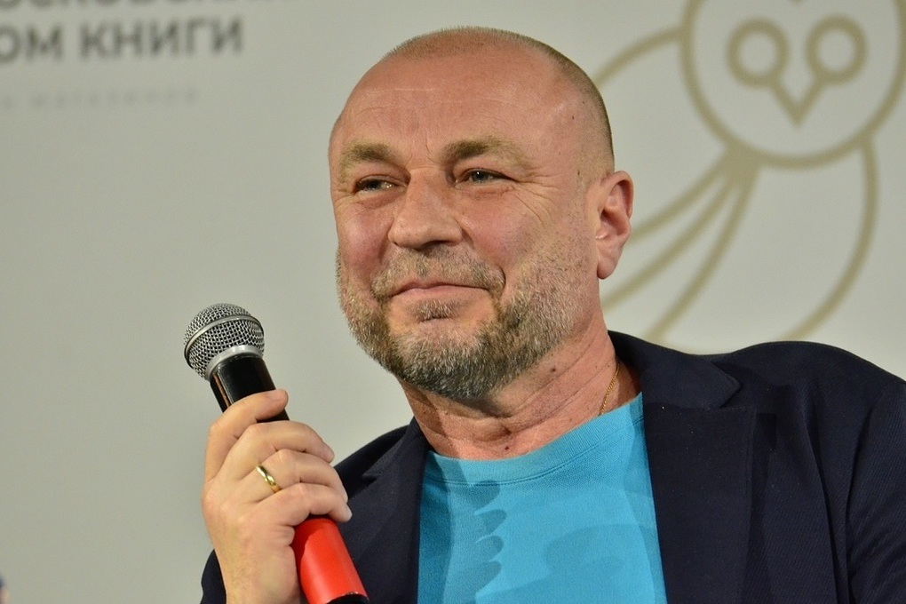 Жулин высказался о спортсменах, которые соревнуются и участвуют в шоу