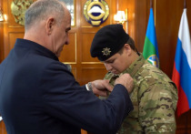 15-летний сын главы Чеченской Республики Адам Кадыров был удостоен еще одной высшей государственной награды – на этот раз ему вручили орден "За заслуги перед Карачаево-Черкесской Республикой"