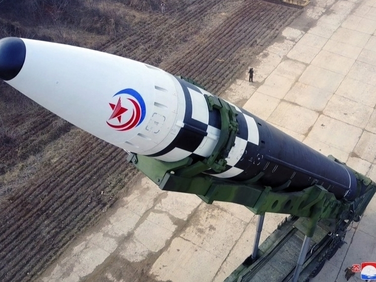 Газета КНДР написала, что ядерные силы Северной Кореи стали сильнейшими в мире