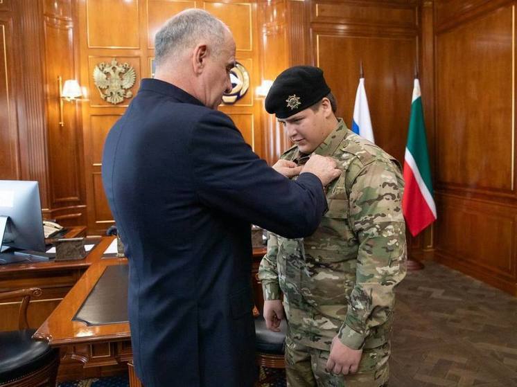 Сын Кадырова в Карачаево-Черкесии удостоен двух орденов