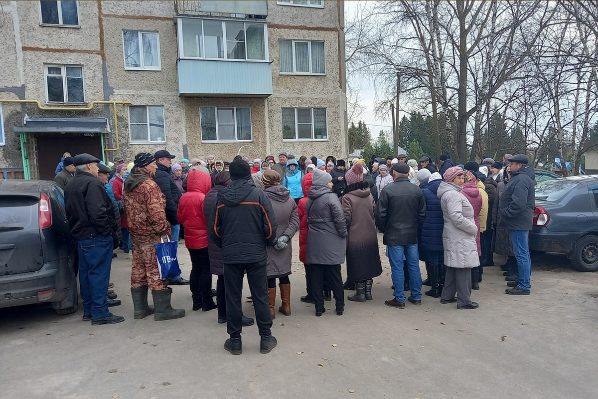Депутаты от КПРФ обсудили с жителями Шуйского района проблему мусорного полигона
