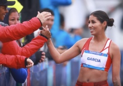 Спортсменка из Перу побила мировой рекорд, но результаты отменили: фото обворожительной Габриэлы