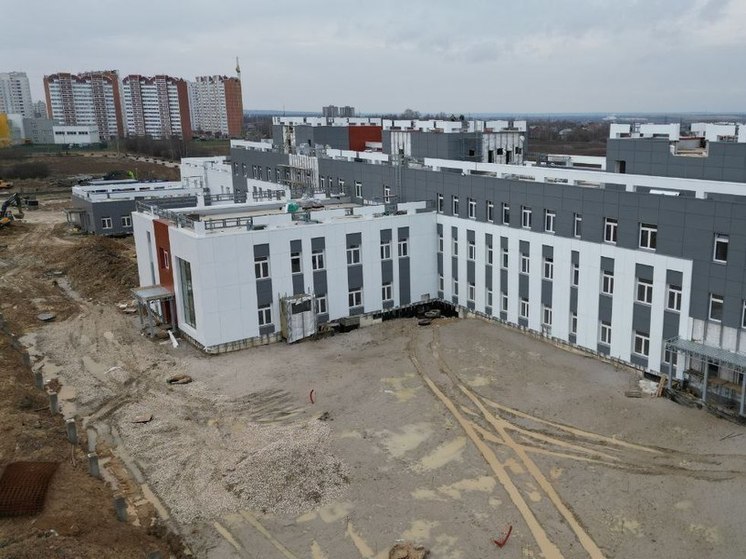 Строительство нового медицинского учреждения продолжается в Серпухове