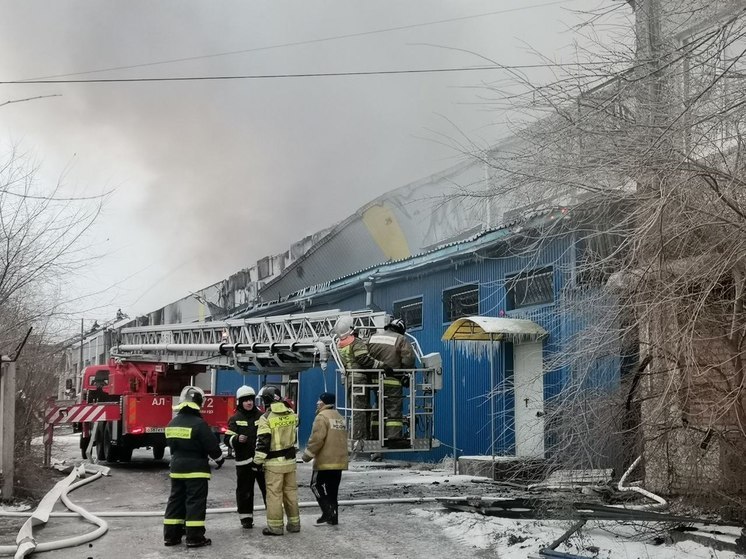 В Улан-Удэ сгорел самый крупный мебельный магазин "Гвоздь"