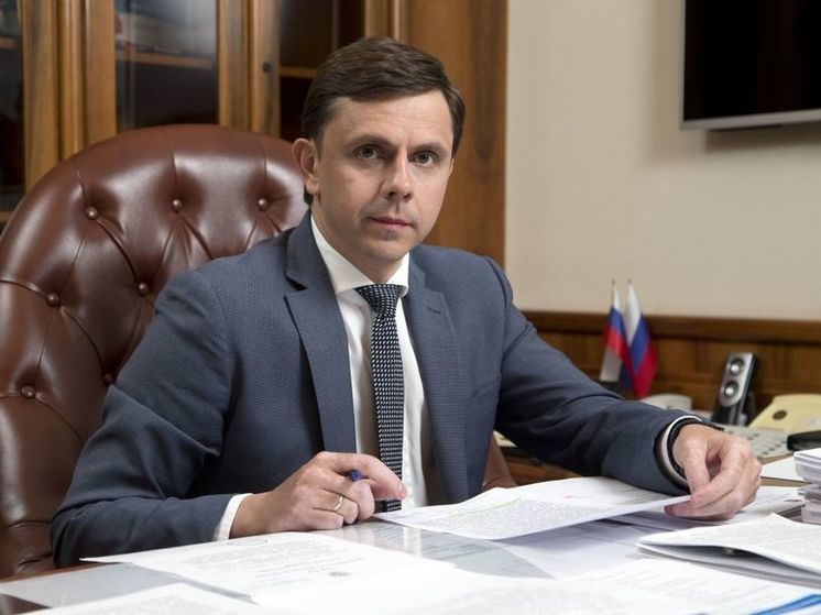 Губернатор Орловской области поздравил жителей региона с годовщиной Великой Октябрьской революции