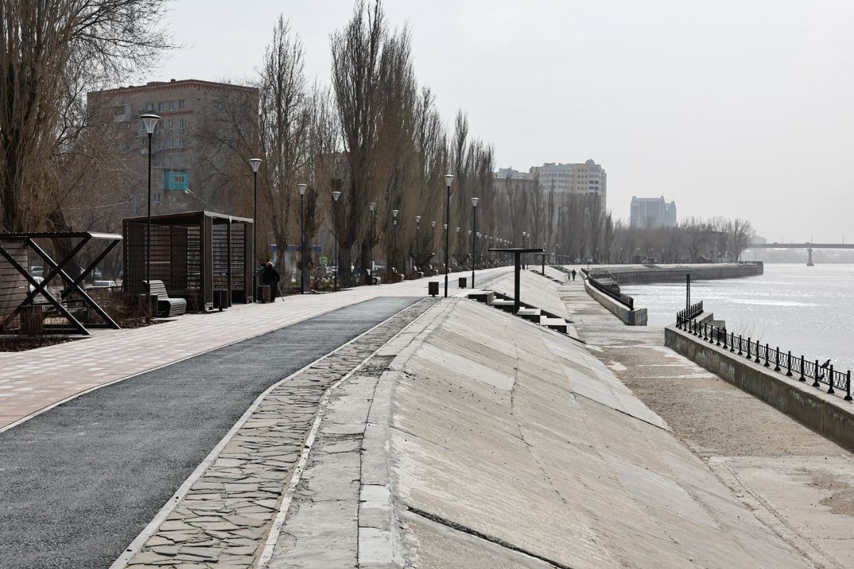 В Астрахани представили проект благоустройства Комсомольской набережной