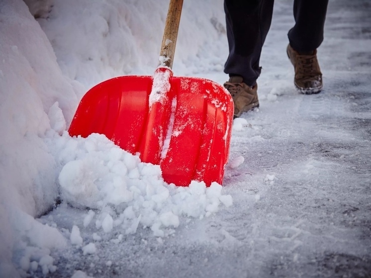 Специалисты нашли 149 неубранных от снега и льда дворов в Петрозаводске