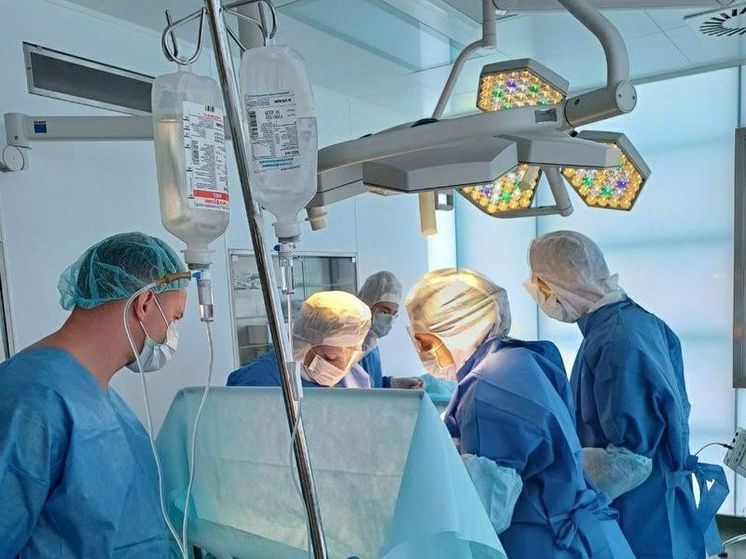 Врачи МОНИИАГ помогли родить женщине с циррозом печени и асцитом