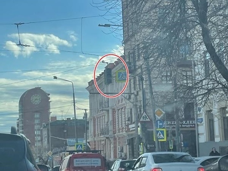 В Ростове на Ворошиловском проспекте не работает светофор
