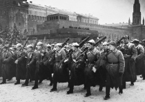 На Первом показали «Парад 1941 года на Красной площади»