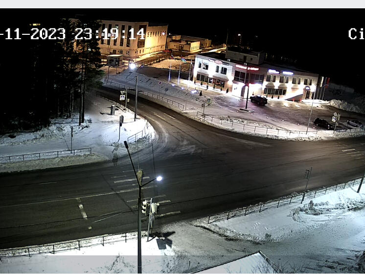 Энергетики на 1,5 месяца вывели из строя светофор в Костомукше