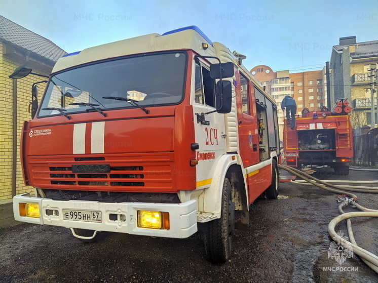 Произошел пожар в административном здании В Смоленске