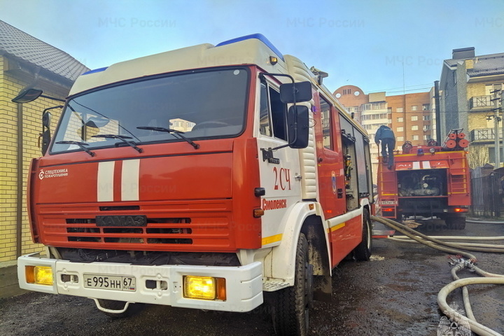 Произошел пожар в административном здании В Смоленске