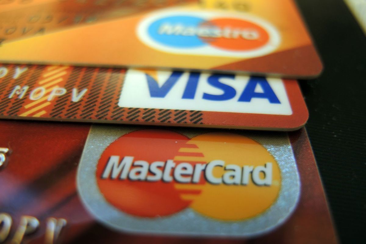 Россиян предупредили об ужесточении условий использования кредитных карт