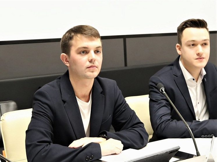 Павел Хлопонин стал председателем молодежного парламента при Мурманской областной думе