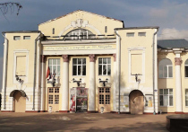 Нешуточный переполох вокруг закрытия уникального музыкально-драматического театра разгорелся в Ивантеевке