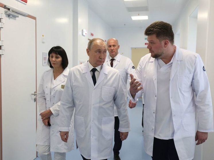 Путин поблагодарил Минздрав за серьезное отношение к борьбе с онкологией