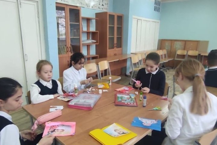 Для юных посетителей библиотек Серпухова проводят интересные мастре-классы